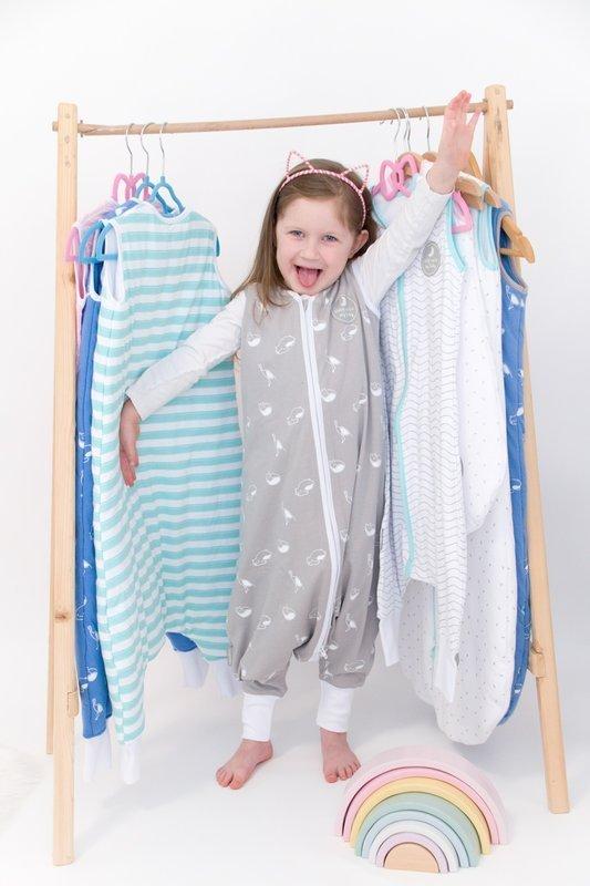 Natulino LITTLE WALKERS trīsslāņu bērnu guļammaiss White Grey Waves &amp; Mint