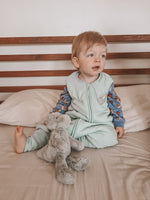 Natulino NATURALS LITTLE WALKERS™ dvisluoksnis kūdikio miegmaišis GOTS celadon (mėtinės spalvos)