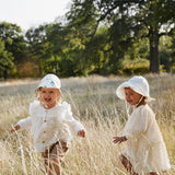 Elodie Details kepurė nuo saulės Angliškais nėriniais (Embroidery Anglaise)